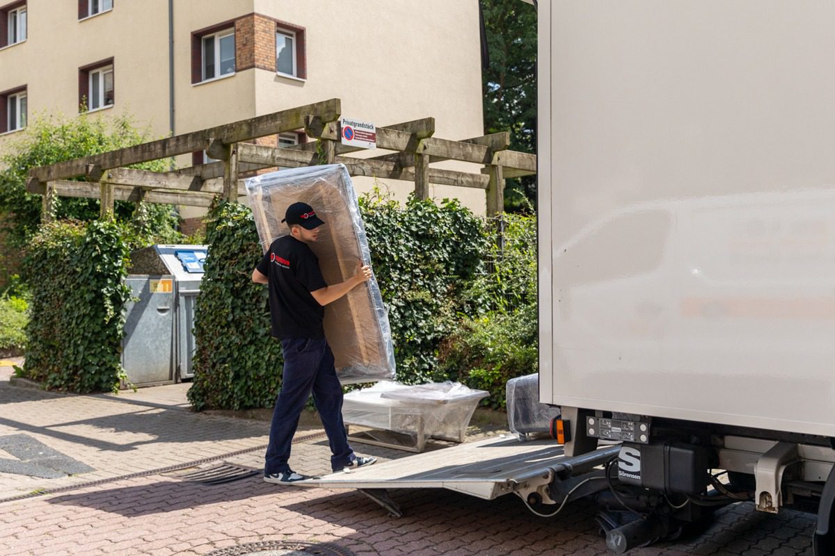 Professioneller Möbeltransport in Hamburg durch erfahrenes Umzugsunternehmen – sicherer und sorgloser Umzug